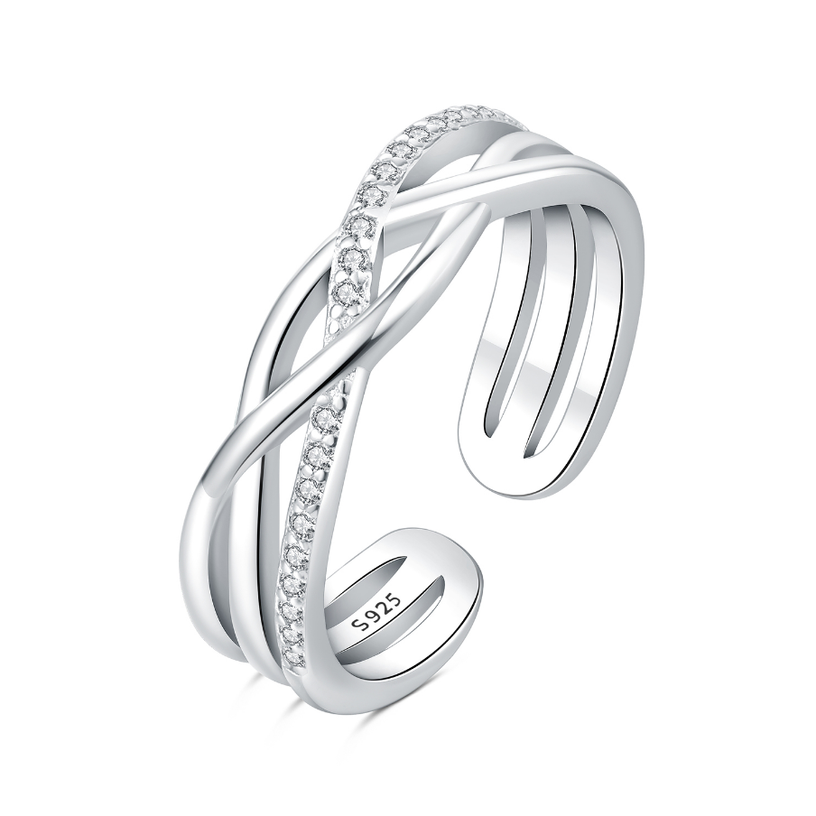 Brilliant Intertwined Ring