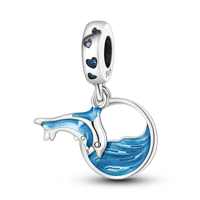 Lucky Dolphins Charm